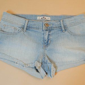 Light color Denim Shorts with Folded Hem and Pockets